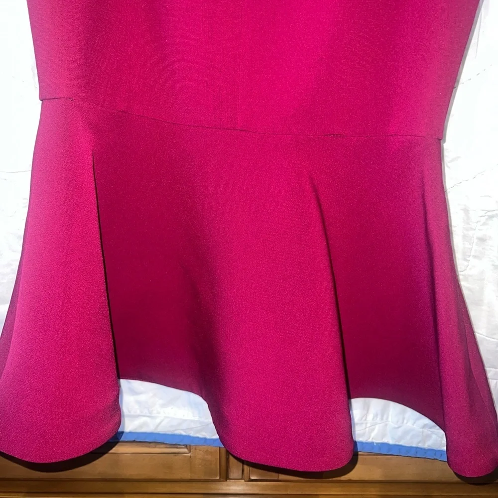 Cing à Sept Strapless Knee-Length Dress
Size: S/US 4 - Picture 8 of 10